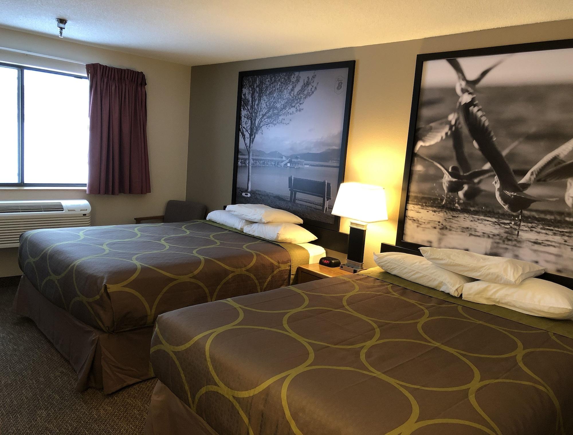 Hotel Super 8 By Wyndham Salmon Arm Zewnętrze zdjęcie