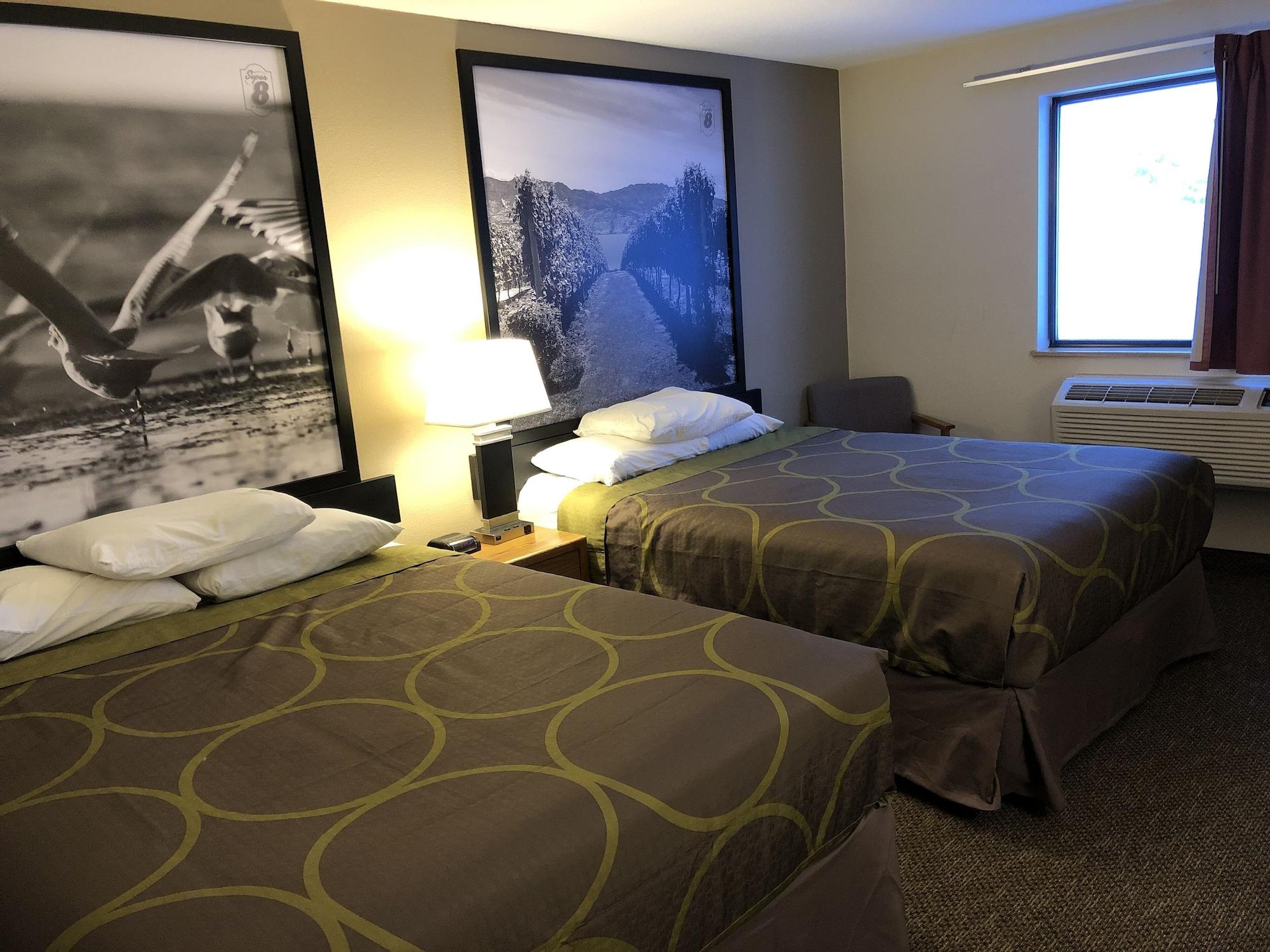 Hotel Super 8 By Wyndham Salmon Arm Zewnętrze zdjęcie