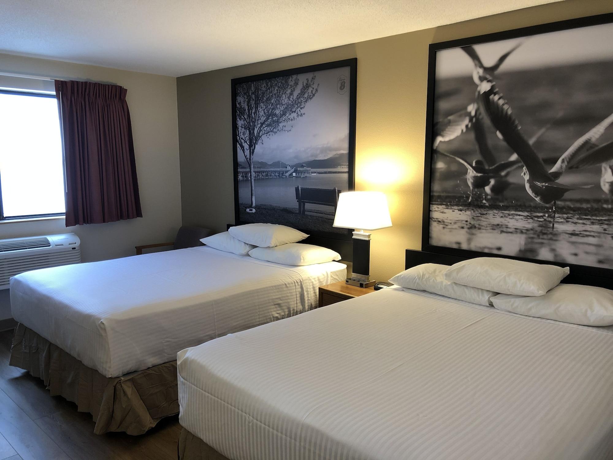 Hotel Super 8 By Wyndham Salmon Arm Zewnętrze zdjęcie