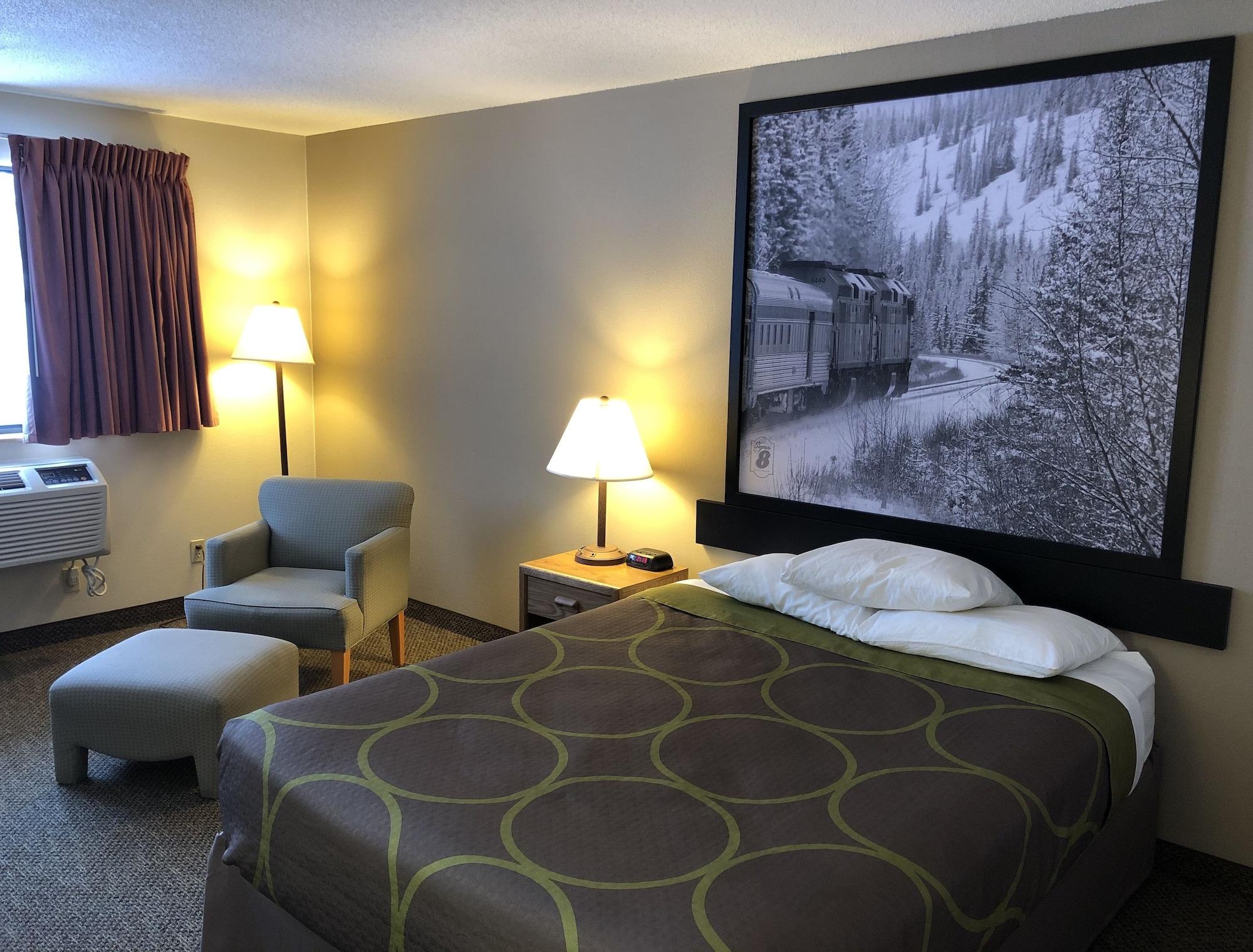 Hotel Super 8 By Wyndham Salmon Arm Zewnętrze zdjęcie