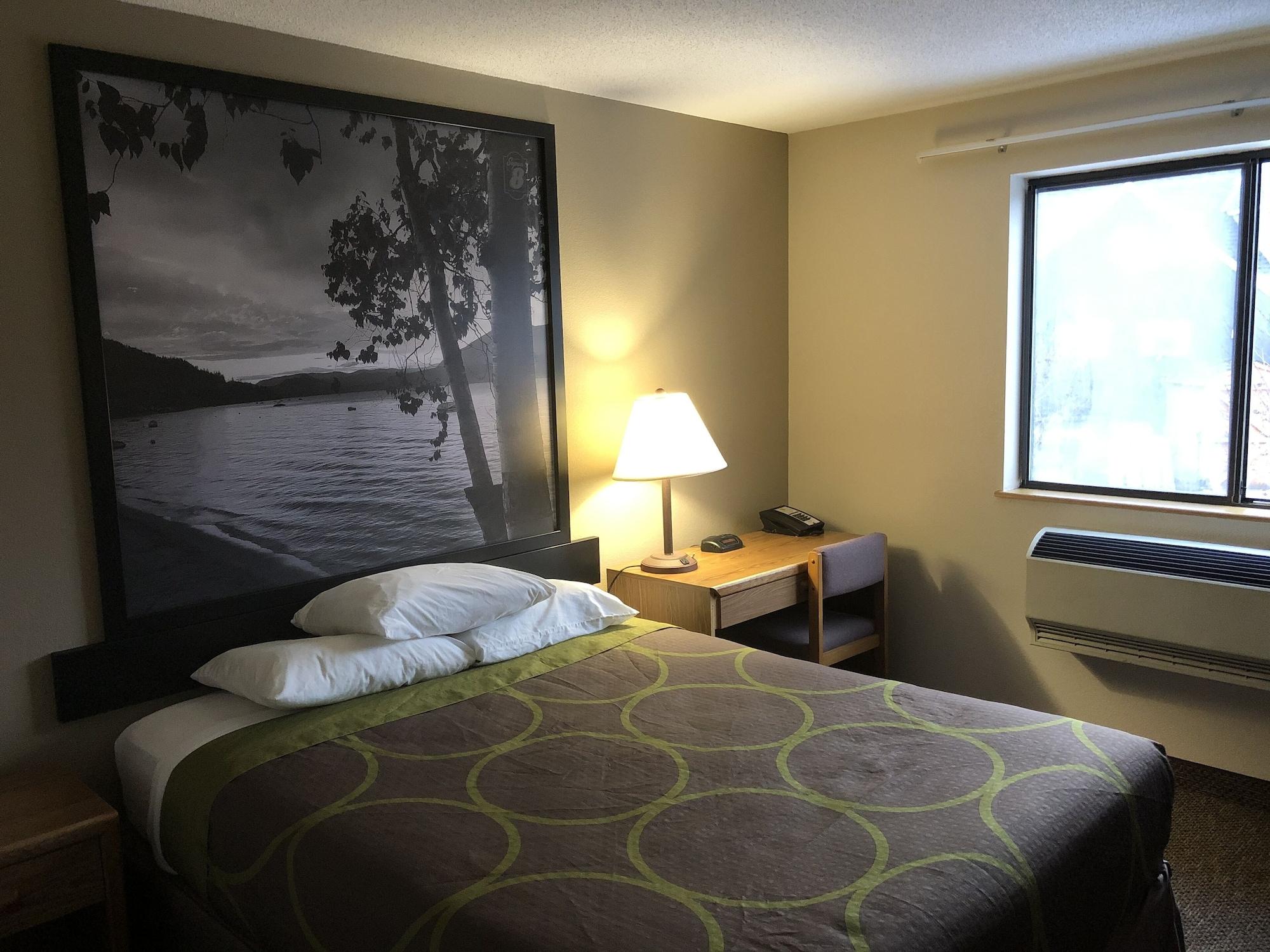 Hotel Super 8 By Wyndham Salmon Arm Zewnętrze zdjęcie