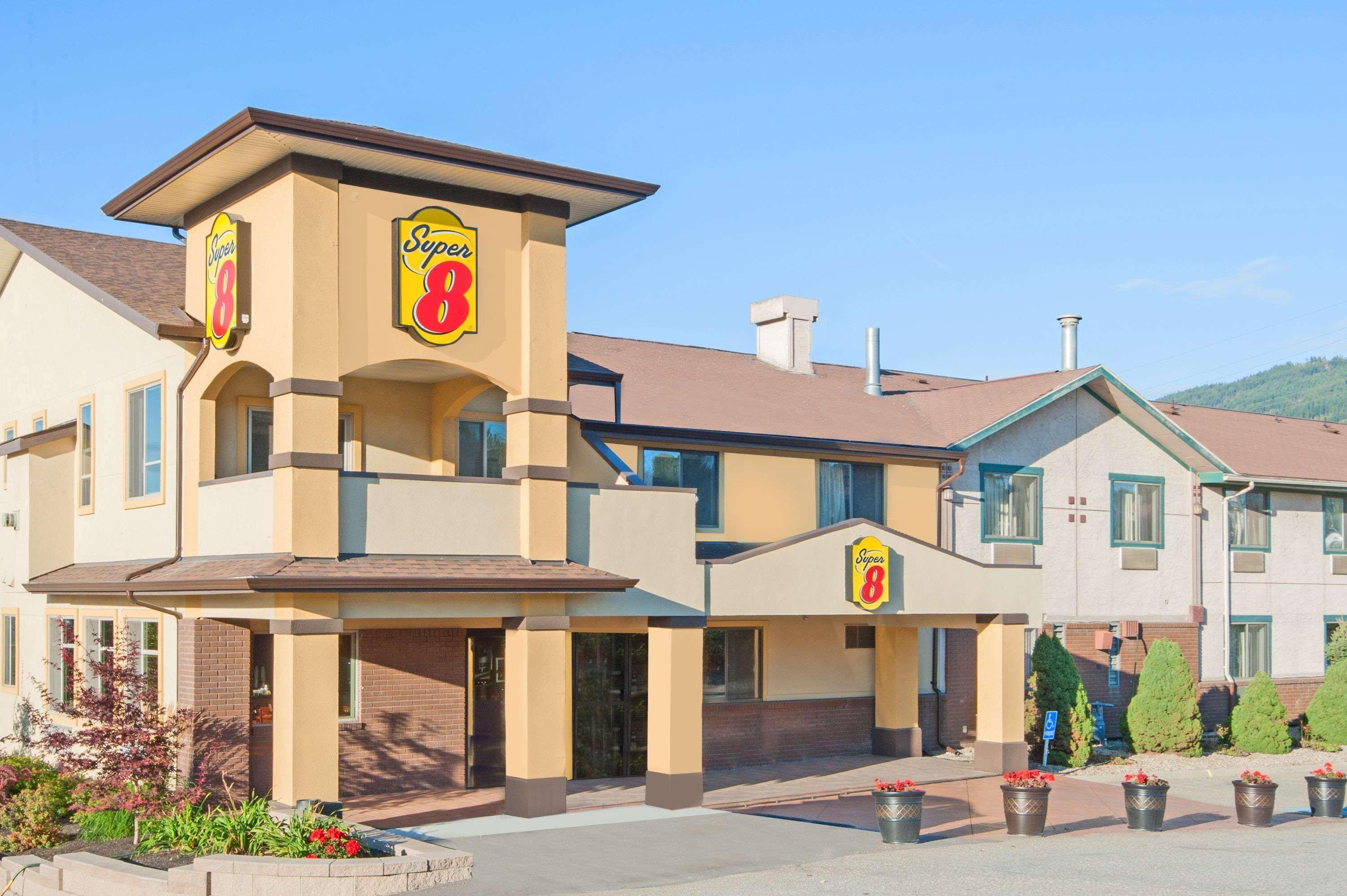 Hotel Super 8 By Wyndham Salmon Arm Zewnętrze zdjęcie